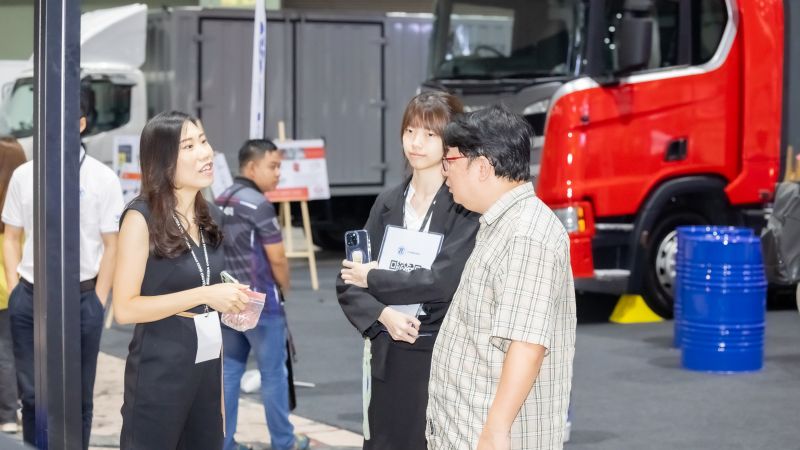 Exhibiting Heavy Vehicles: Managing the Exhibits